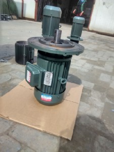 h(yun)y112m-4늙C(j) ஐ늄әC(j)