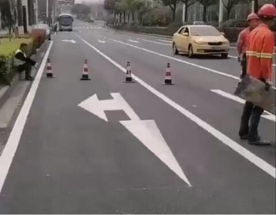 ϾʩϾ·ϾͨϾۄʩ