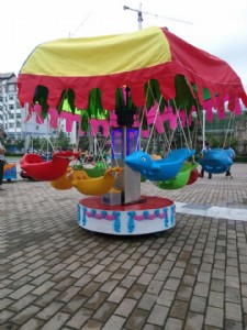 鄭州廠家直銷兒童旋轉(zhuǎn)飛魚(yú)